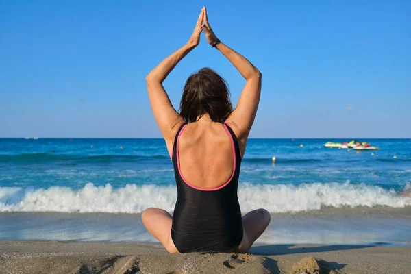 Hälsosam Livsstil Sport Yoga Meditation Hos Mogna Människor Bakifrån Medelålders — Stockfoto