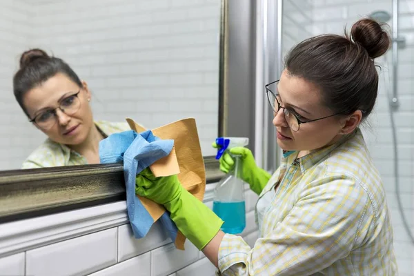 Woman Cleaning Mirror Bathroom Using Professional Rag Washing Spray Close — Stock Photo, Image