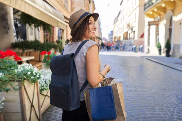 Portrait Mature Beautiful Successful Smiling Woman Hat Shopping Bags City — Stock Photo, Image