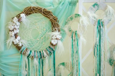 Rüya avcıları. Rüya avcısı. Düğündeki dekor..