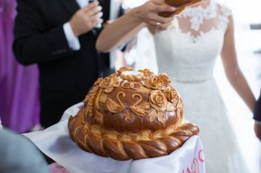 Gelin ve Damat Düğün somun kırmak.