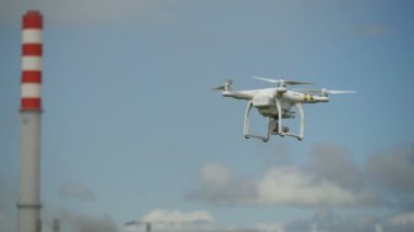 dört dron uçan motor 