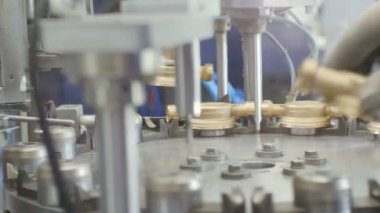 yüksek teknoloji robotlar konveyör çalışma  