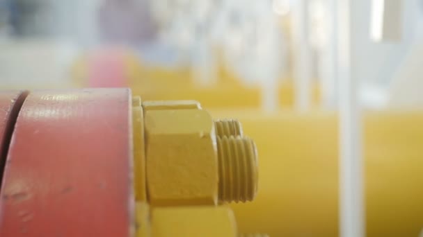 détail avec boulons et écrous en atelier 