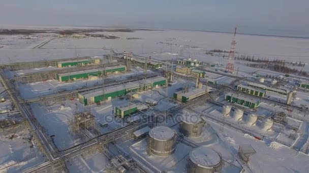 Área de la refinería de petróleo de gas — Vídeos de Stock