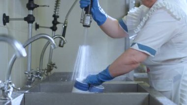  bardak yıkama bulaşık personeli 