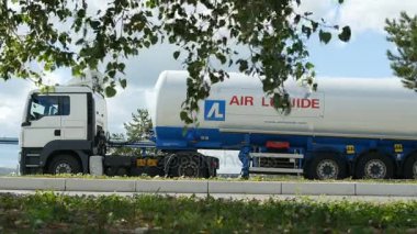  metal tank teknik gaz ile kamyon 