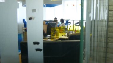 istemcileri danışmanlık ofisi çalışanları ile Oda 