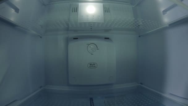 Gros Plan Mouvement Long Réfrigérateur Ouvert Vide Moderne Avec Des — Video