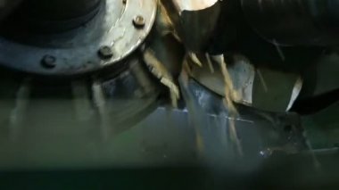 Endüstriyel Torna yeni matkap bileme