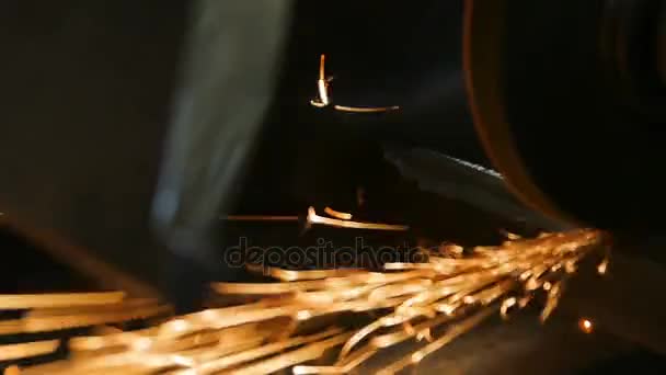 Beautiful View Bright Red Sparks Shaft from Grinding Detail — Stock Video