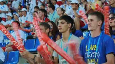 spor fanatikleri takım üzerinde duruyor destekleyen 