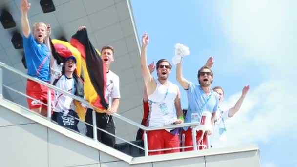 Spotkanie zespołu na stadion kibiców — Wideo stockowe