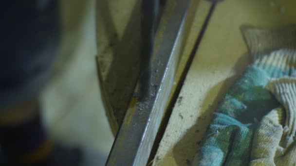 ドリルの穴を金属の詳細 — ストック動画
