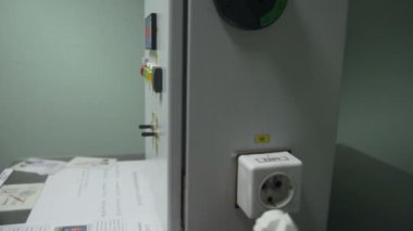 aygıtı Kontrol Paneli'nde düğmelere işleç 