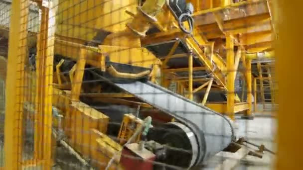 Yellow large modern automatic machine — Stock Video