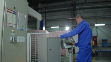 paneli tesisi Atölye kontrol çalışan