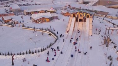 kaplı park kar konumlar