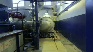 Mavi metal konstrüksiyon 