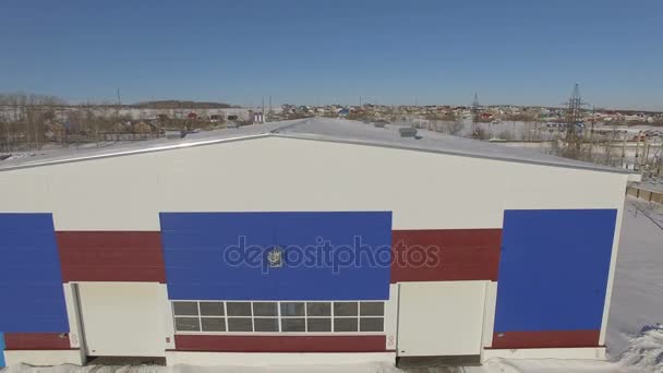 Warsztat fasada z logo firmy — Wideo stockowe