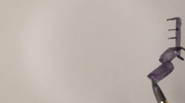 Kazan, Tataristan/Rusya - 20 Aralık 2016: Makro yetenekli kişi skeçler 20 Aralık kazan siyah mürekkep ve büyük bej tuval üzerine fırça ile şirket resmi gaz