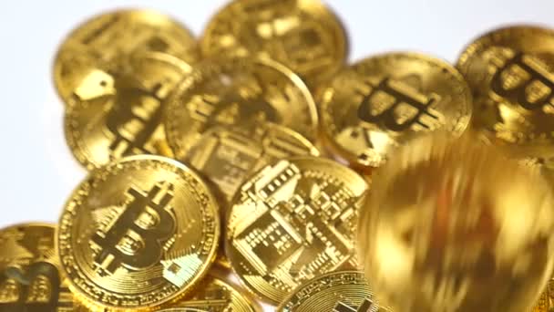 黄金 bitcoins のモデル — ストック動画
