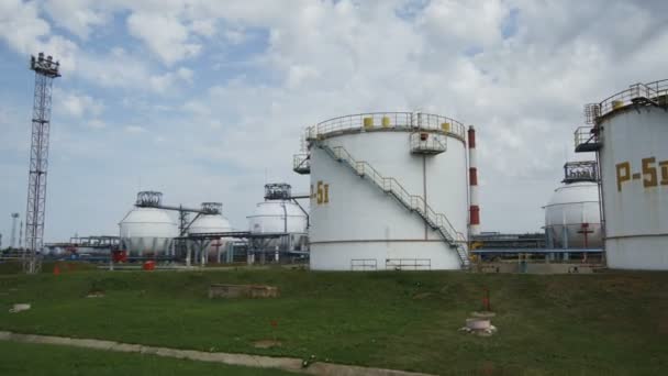 Gas en olie repareren plant — Stockvideo