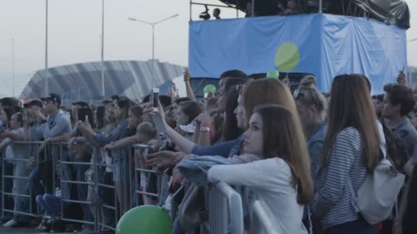 타타르 러시아 2017 슬로우 콘서트 뮤지컬 울타리 뒤에서 무대에 카잔에 — 비디오
