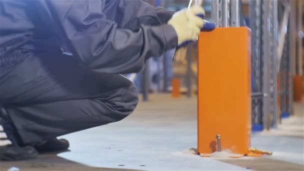 Slow Motion Side View Sitting Worker Uniform Hammers Large Golden — Stock Video