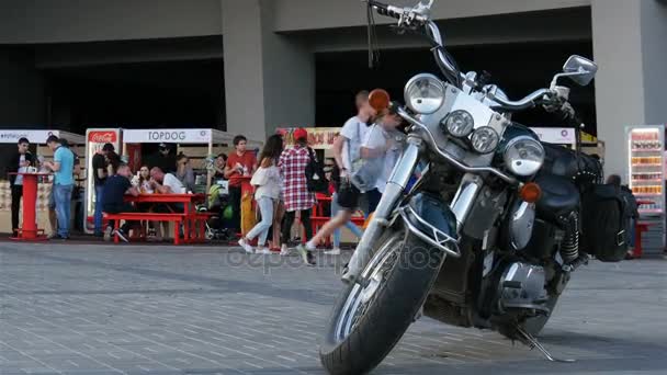 Kazan Tatarstán Rusia Noviembre 2017 Primeros Puestos Motocicletas Metal Negro — Vídeo de stock