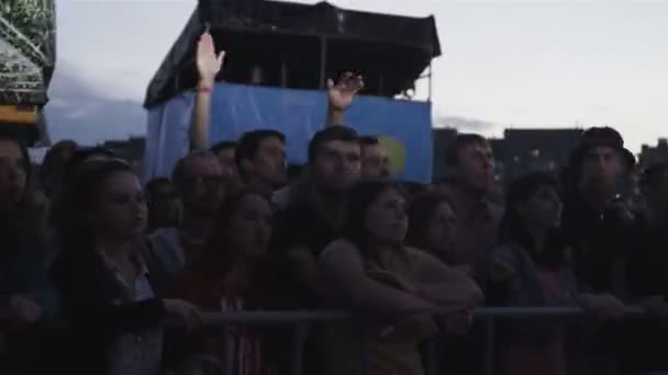 Kazan Tatarstan Rosja Listopada 2017 Ruch Wzdłuż Szczęśliwy Koncert Młodych — Wideo stockowe