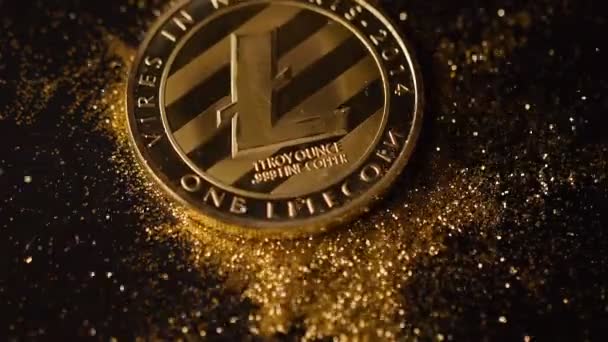 Macro Litecoin Moneda Creada Como Nueva Moneda Virtual Cae Sobre — Vídeos de Stock