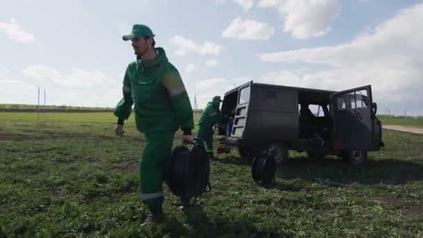 Kazan Tatarstan Rosja Sierpnia 2017 Pracownik Zakładu Produkcji Gazu Zbliżenie — Wideo stockowe