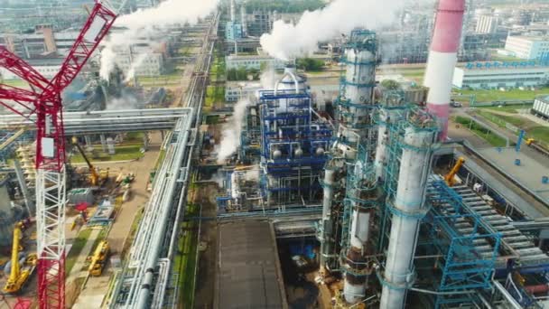 Aerial View Large Metal Tanks Lines High Towers Oil Refinery — Stock Video