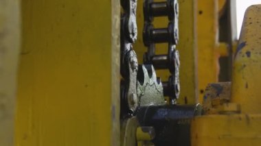 Kazan, Tataristan, Rusya Federasyonu - 15 Kasım 2016: modern metal makine Aracı'nın bitki atölye kapat  