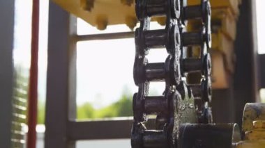 Kazan, Tataristan, Rusya Federasyonu - 15 Kasım 2016: modern metal makine Aracı'nın bitki atölye kapat 