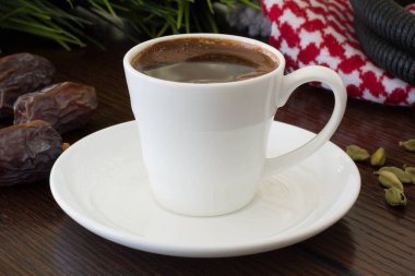 Tarih ve kakule ile Türk kahvesi