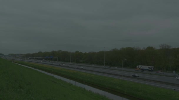 Silnice, dálnice, auta — Stock video