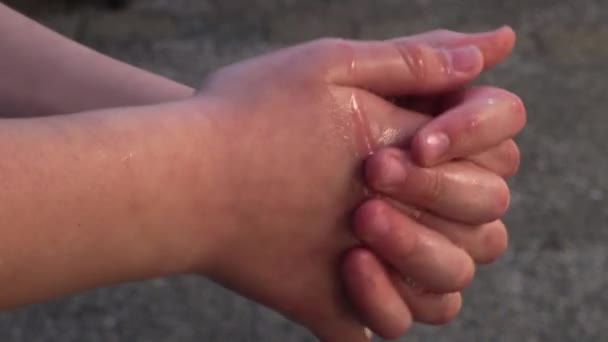 Covid Prevenção Coronavírus Tipo Lave Nossas Mãos Com Sabão Antibacteriano — Vídeo de Stock