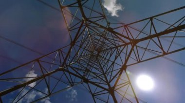 Elektrik iletim pilonu. Elektrik iletim kulesinin silüeti