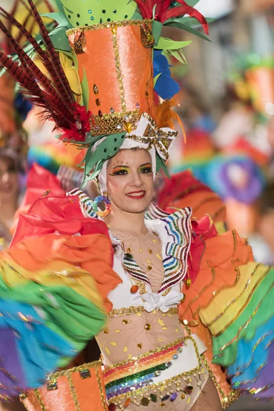 TENERIFE, 25 FEBBRAIO: Personaggi e Gruppi al Carnevale — Foto Stock