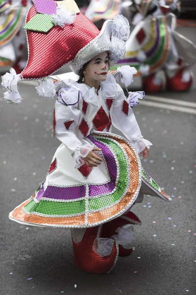 TENERIFE, FEBRUARY 28: Characters and groups in the carnival — Stock Photo, Image