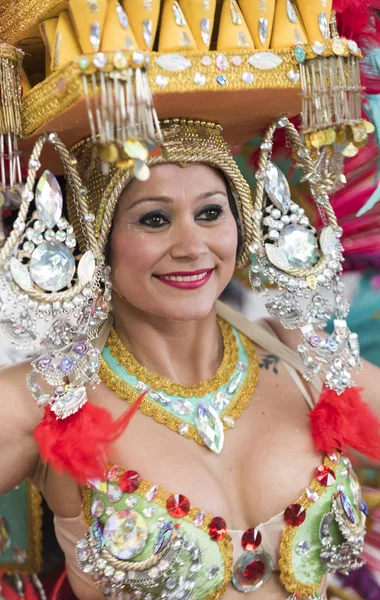 TENERIFE, FEVEREIRO 28: Personagens e grupos no carnaval — Fotografia de Stock