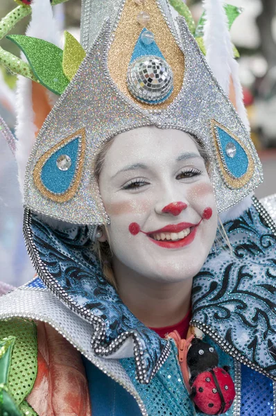 TENERIFE, FEBRUARY 28: Characters and groups in the carnival — Stock Photo, Image