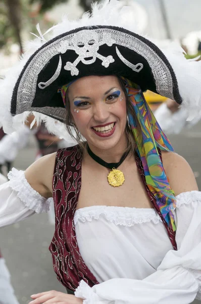 TENERIFE, 28 DE FEBRERO: Personajes y grupos del carnaval — Foto de Stock