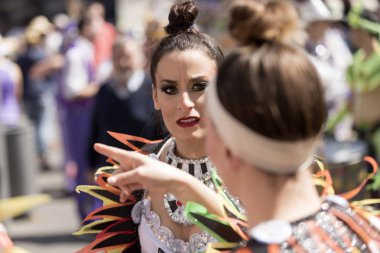 Tenerife, Mart 05: Karakter ve gruplar karnaval