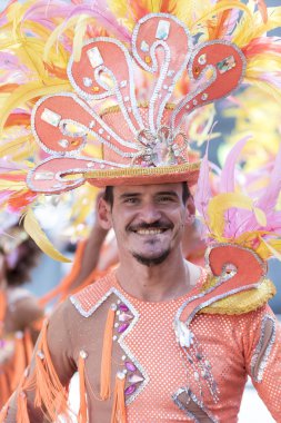 Tenerife, Mart 05: Karakter ve gruplar karnaval