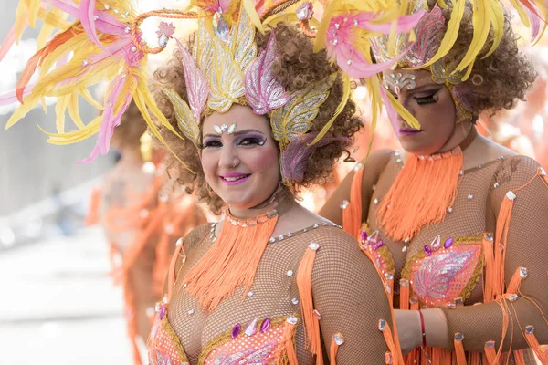 TENERIFE, MARÇO 05: Personagens e grupos no carnaval — Fotografia de Stock