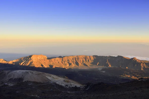 Volcano Teide, (Tenerife) 3718 meters. Natural Heritage of UNESCO — Stock Photo, Image