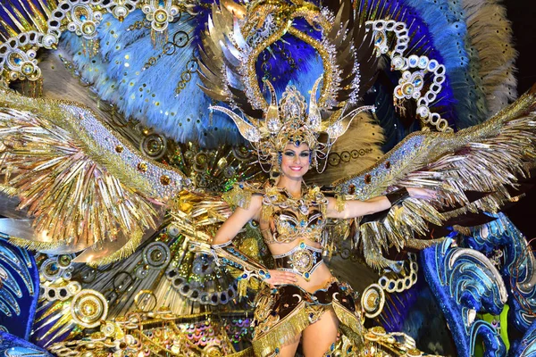 Tenerife, Şubat 10: Karakter ve gruplar karnaval